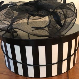 Black Fascinator headband/headpiece